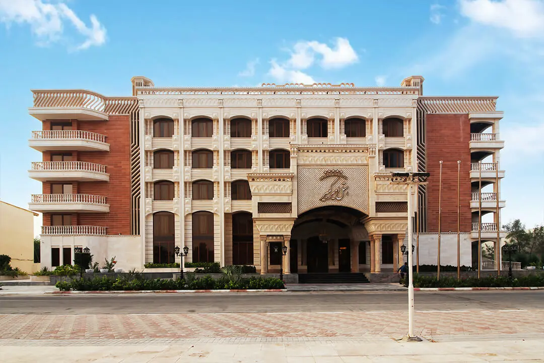 listing card gallery