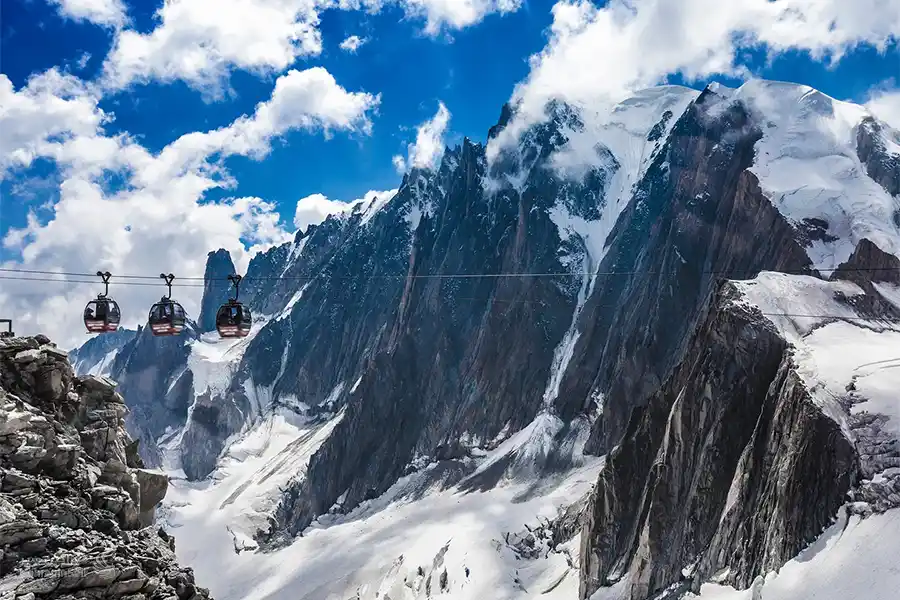 کوهستان مون بلانش در فرانسه 