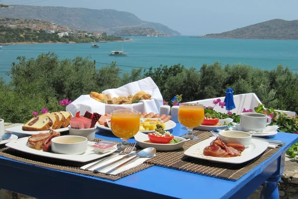 صبحانه در کوش آداسی