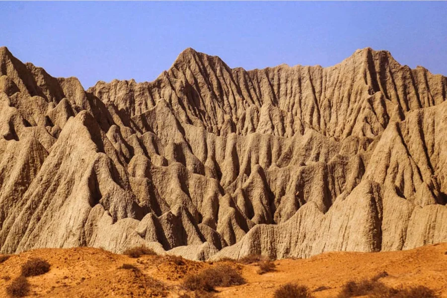 کوه‌های مریخی چابهار